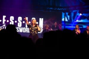 Trijntje Oosterhuis en SESSION